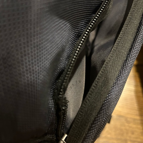 LOT 2 Kenneth Cole Reaction Brooklyn Commuter 16" Backpack - Navy and Charcoal - Picture 2 of 15